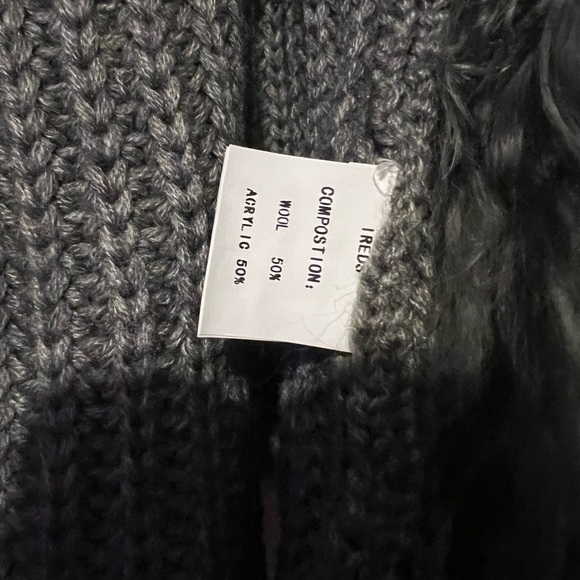 Mongolian lamb grey cardigan - Picture 6 of 14